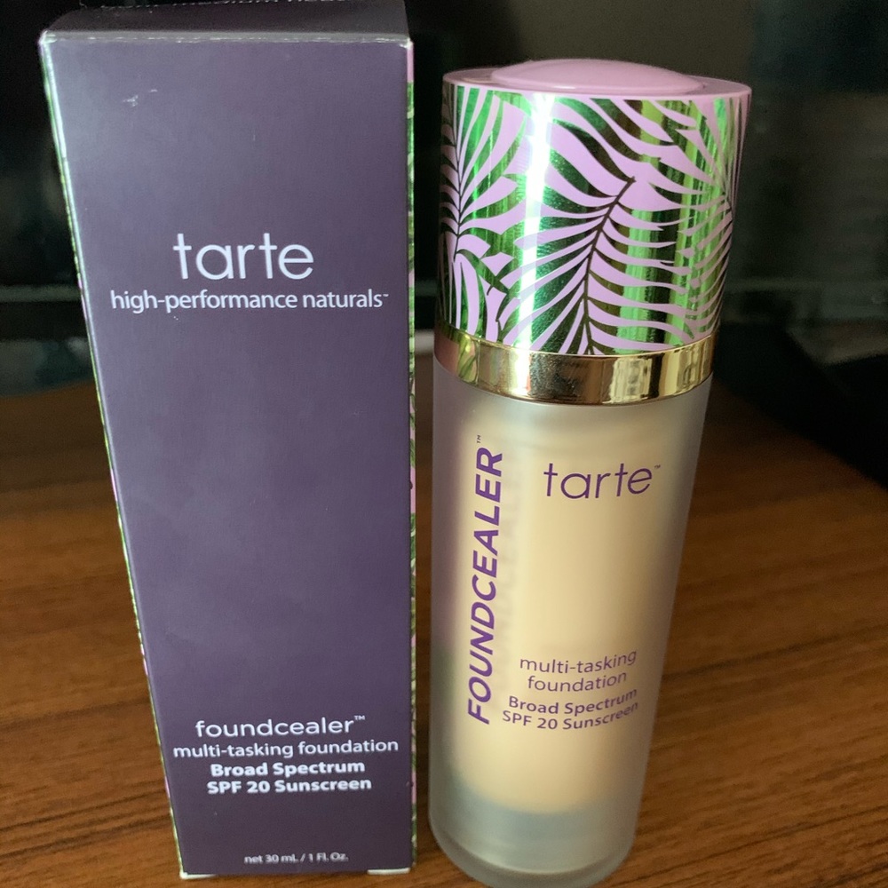 Tarte Babassu Foundcealer SPF 20 Shade 27N